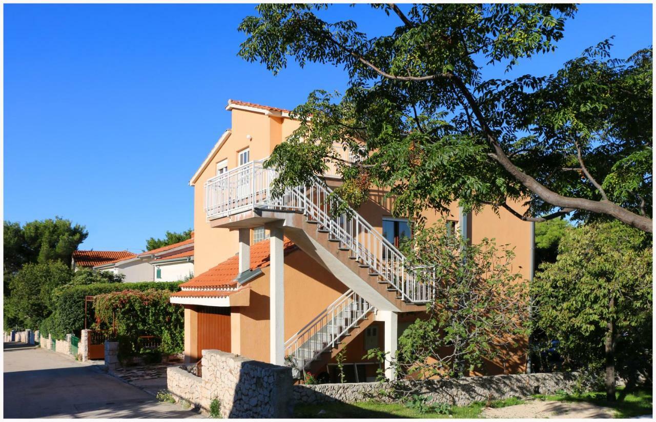 Apartments Bilo Near Primošten Exterior foto